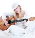 Teneja Skrget - Voice meets Guitar -